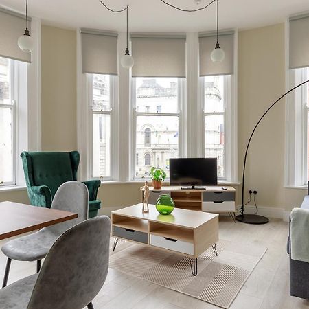 Dublin Castle Suites ภายนอก รูปภาพ