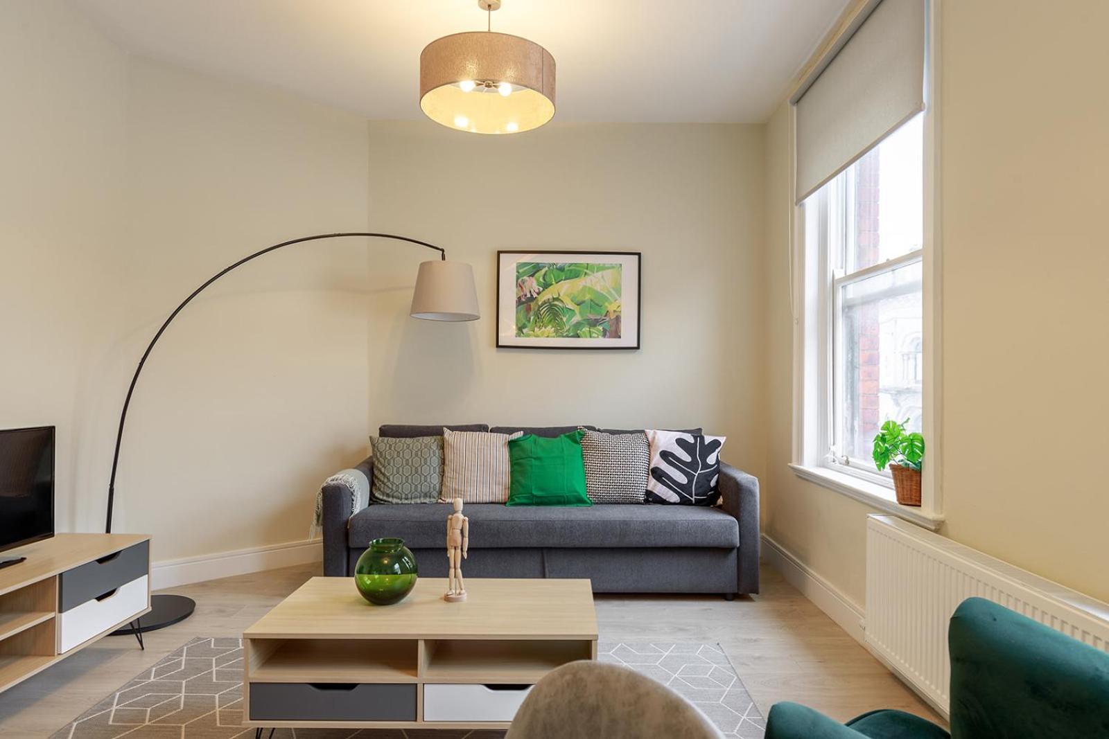 Dublin Castle Suites ภายนอก รูปภาพ