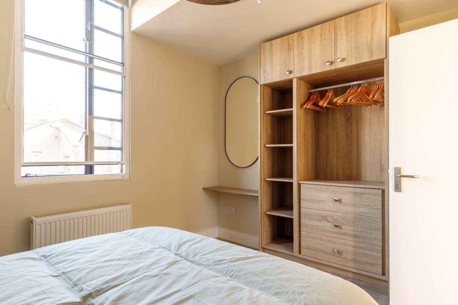 Dublin Castle Suites ภายนอก รูปภาพ